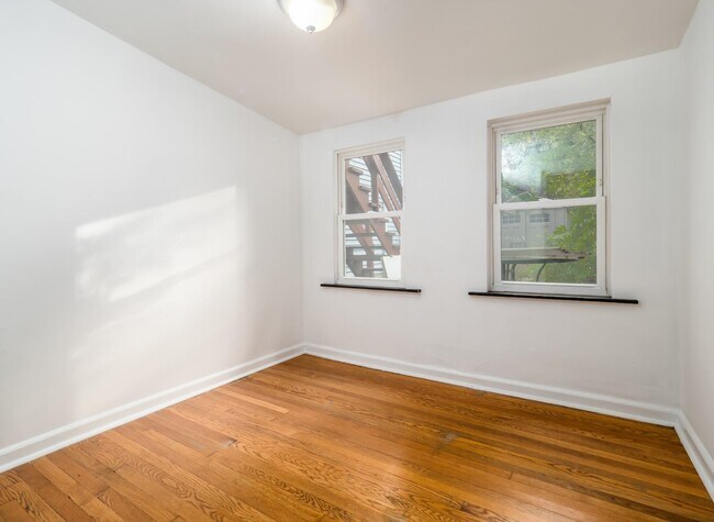 Foto del edificio - 491 MERCER St