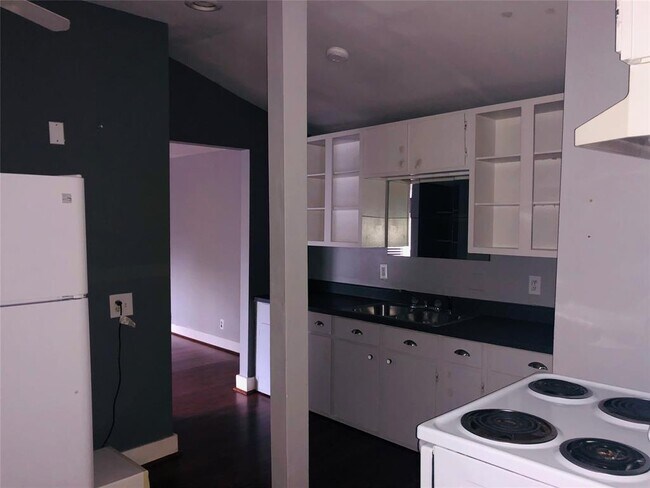 Foto del edificio - 918 Peden St