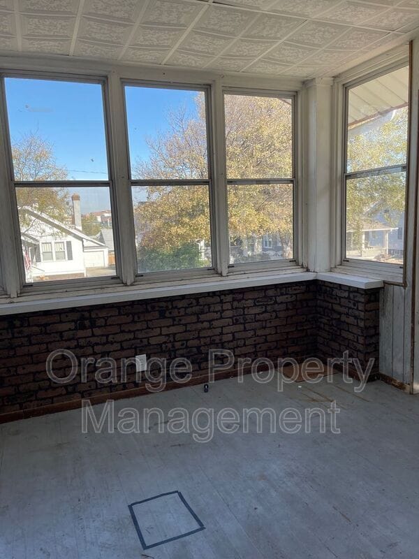 Building Photo - 4215 Mason St