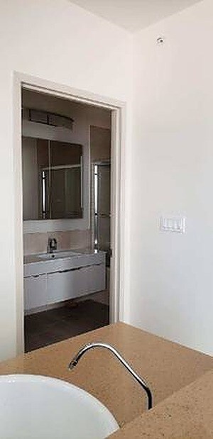 Building Photo - 27th Street | 42nd Road | 1/1