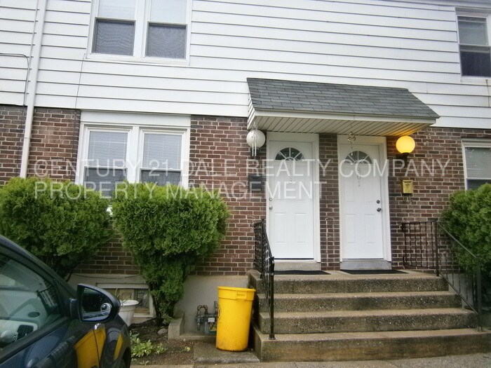 Primary Photo - 803 Fahs St