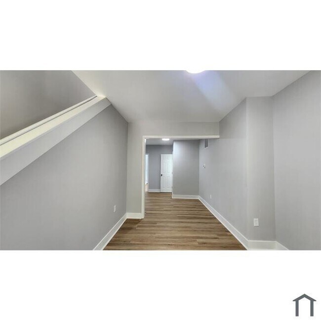 Foto del edificio - 3 Bedrooom Home 1.5 Bathrooms Move-In-Ready