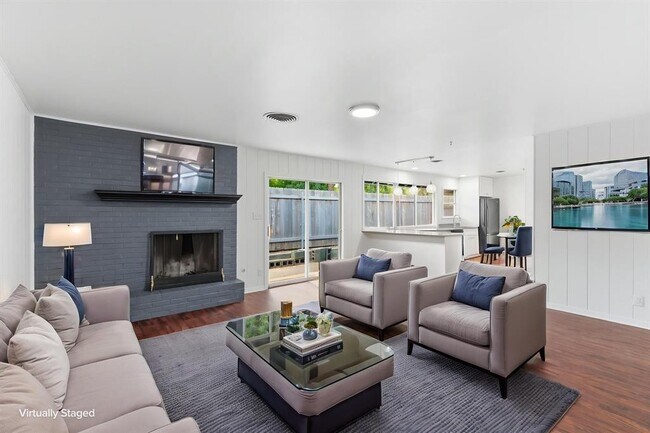 Foto del edificio - 6108 Cherrylawn Cir