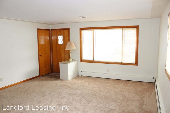 Building Photo - 176 Woodhill Dr