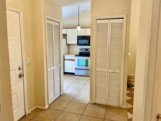 Building Photo - 845 Pebble Creek Cir