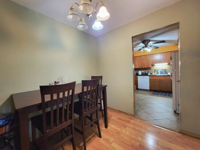Building Photo - 1425 Sandpebble Dr
