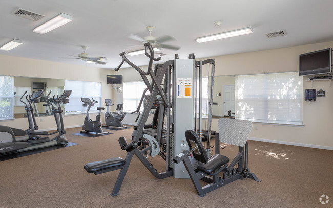 gimnasio abierto las 24 horas - The Summit at Owings Mills Apartments