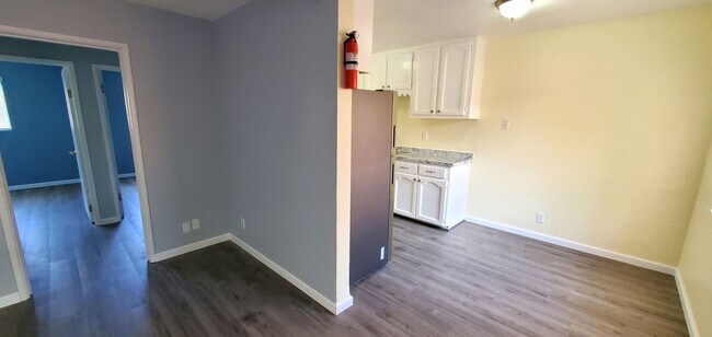 Building Photo - 252 A St