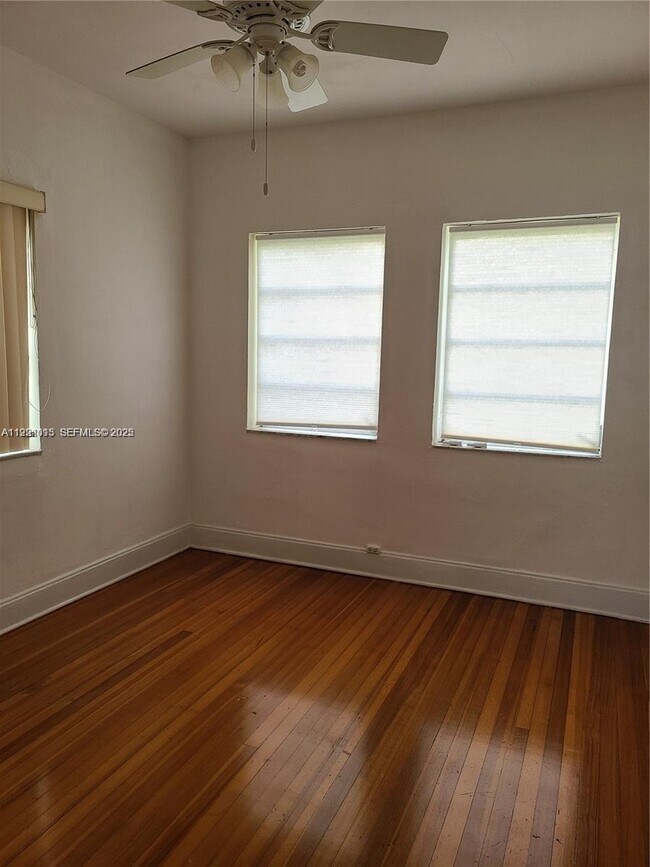 Building Photo - 1301 Castile Ave