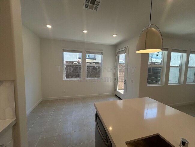 Foto del edificio - ***Be the First to Live in This Brand New ...