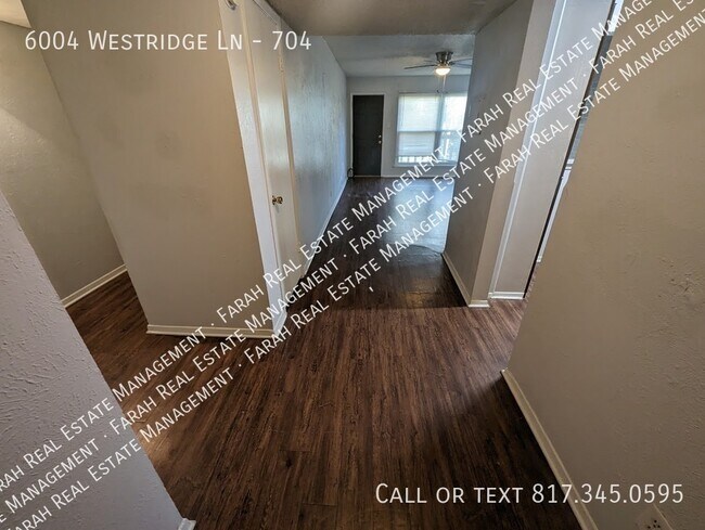 Foto del edificio - 6004 Westridge Ln