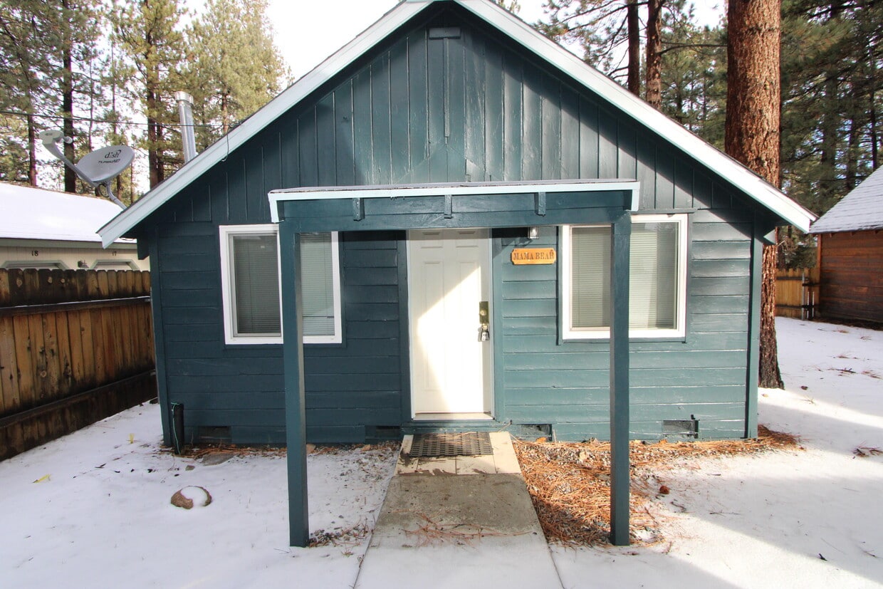 Primary Photo - 41656 Brownie Ln