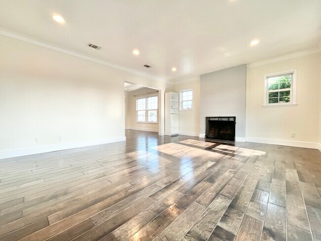 Foto del edificio - 8901 W 25th St