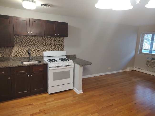 Foto del edificio - 8500 Waukegan Rd