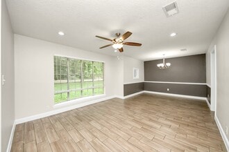 Building Photo - 19435 I-45