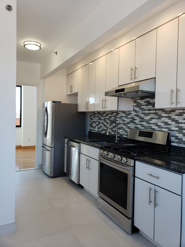 Foto principal - 32-45 34th St