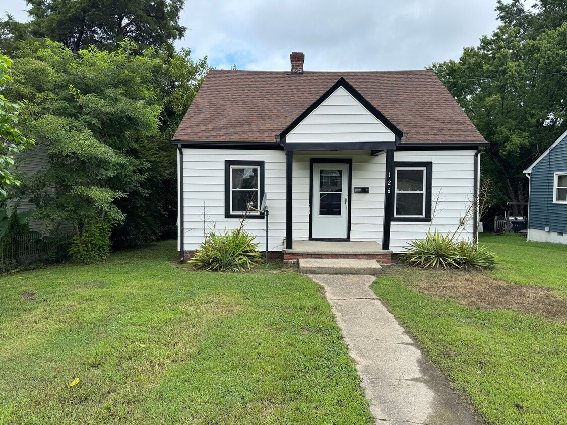 Primary Photo - Highland Springs Bungalow