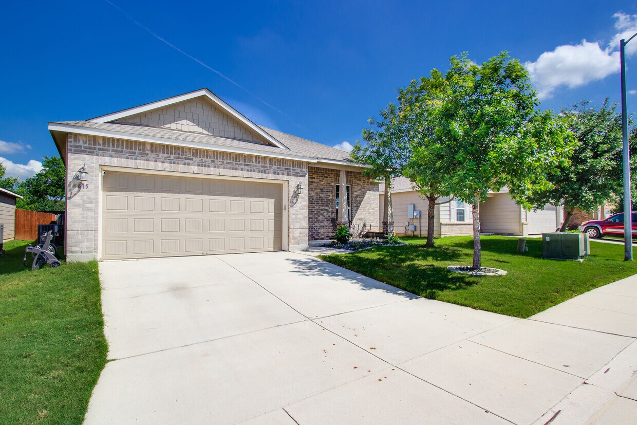 415 Rustic Willow, Selma, TX 78154 House Rental in Selma, TX