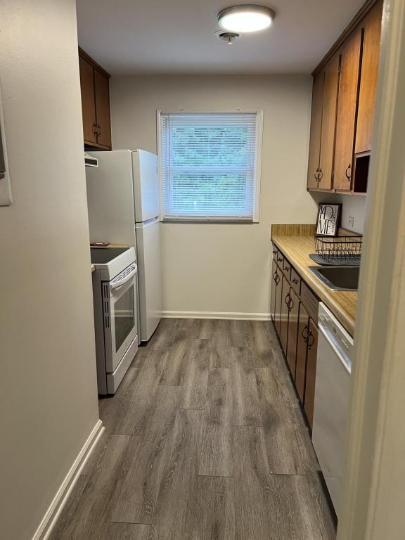 Photo - 101 Oxford Pl Apartment