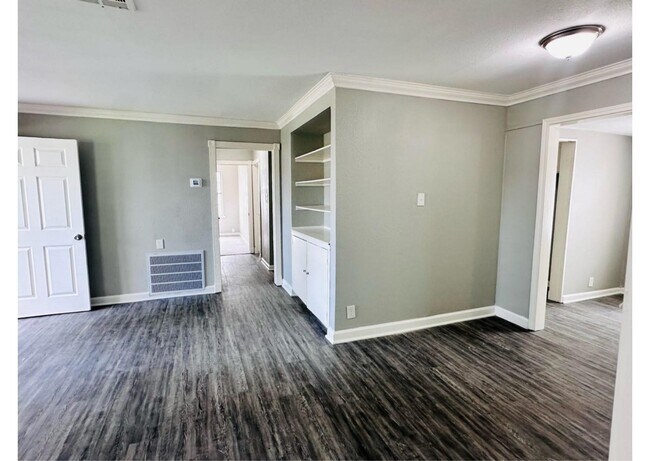 Foto del edificio - 4914 Kelso St