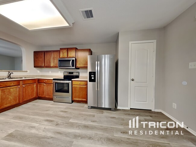 Building Photo - 10611 Terrace Glen