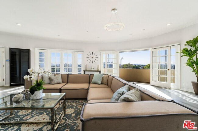 Foto del edificio - 1278 S Camden Dr
