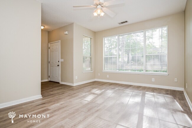 Foto del edificio - 373 Smokewood Wy