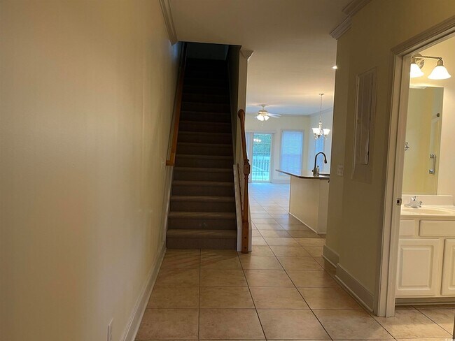 Foto del edificio - 616 Cypress Dr