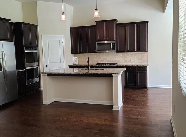 Building Photo - 3494 Lachlan Dr