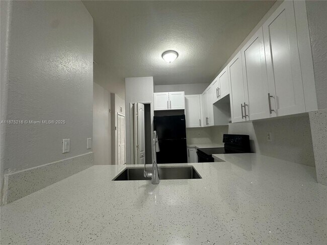 Foto del edificio - 1651 SE 28th Ct