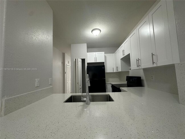 Building Photo - 1651 SE 28th Ct