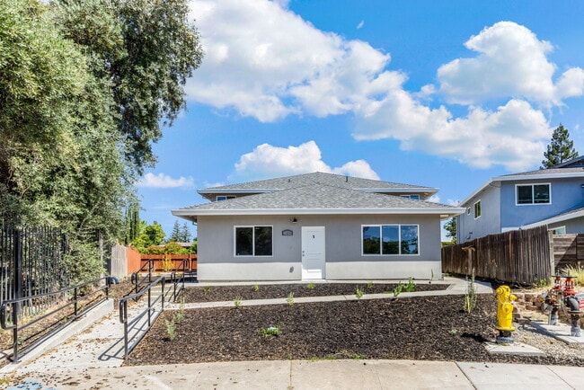 Building Photo - 2409 Cava Ct