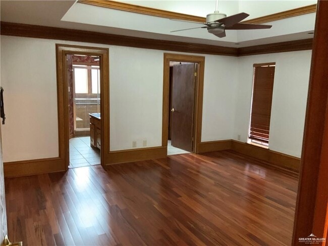 Foto del edificio - 221 E Kiwi Ave