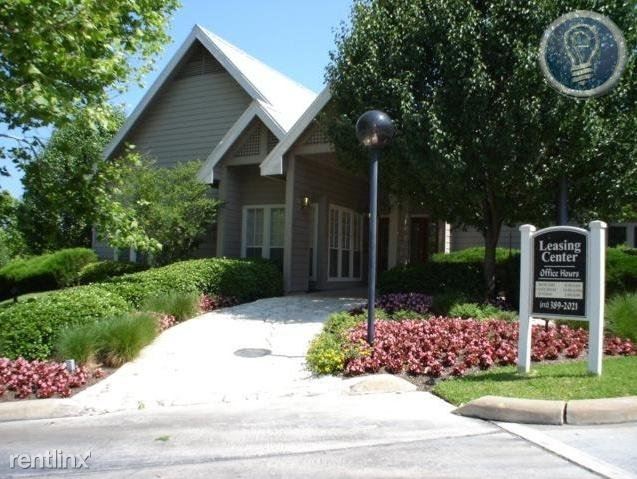 Foto del edificio - 2430 Cromwell Cir