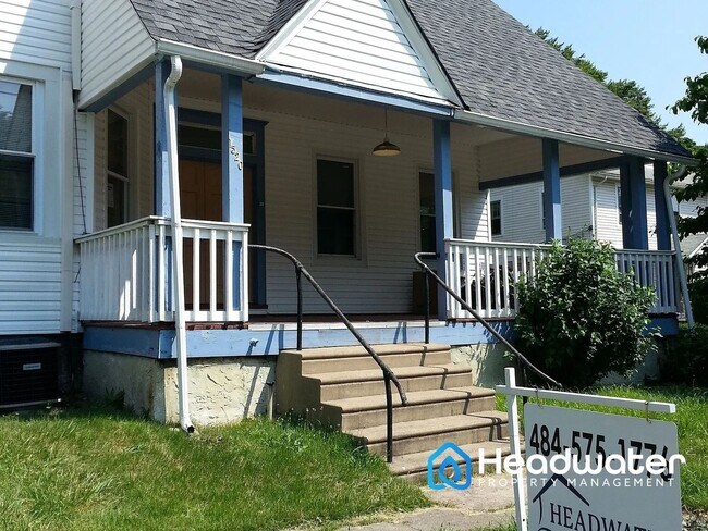 Building Photo - 1520 Elmwood Ave