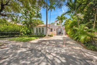 Building Photo - 410 Majorca Ave
