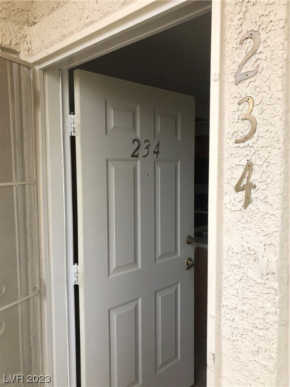 Foto del edificio - 3425 E Russell Rd