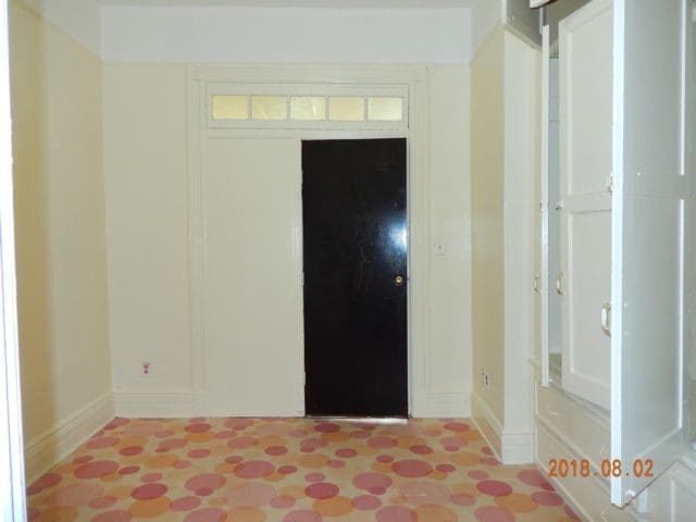 Primary Photo - 255 Bleecker St