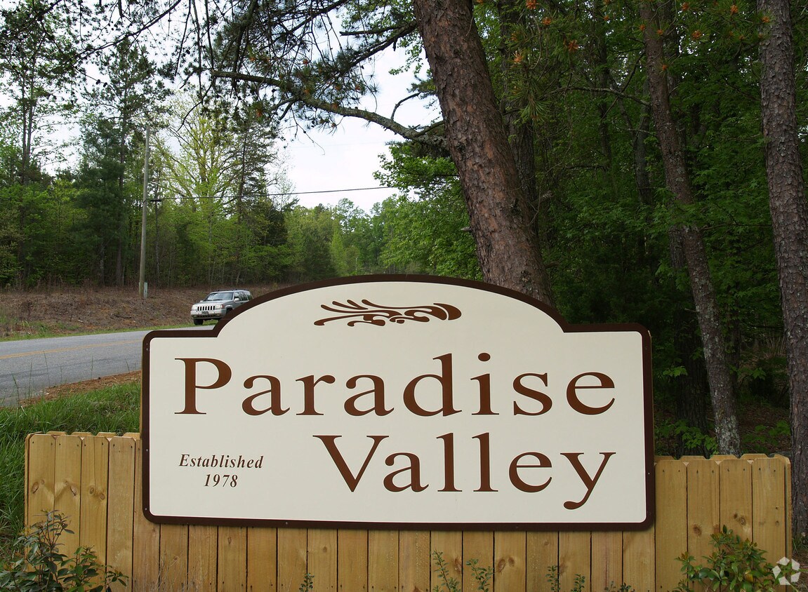 Rental Cabins and commercial lodge Apartments in DAWSONVILLE, GA