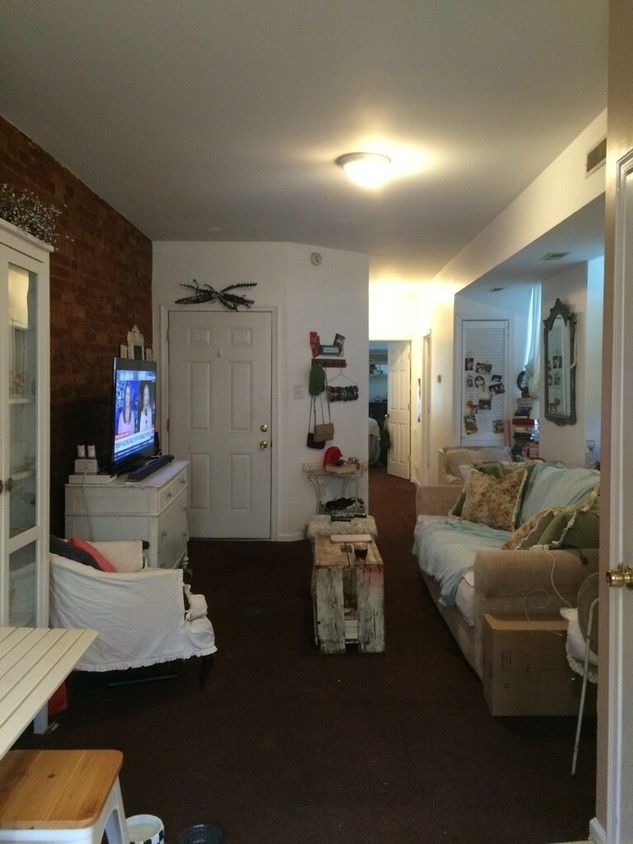 Primary Photo - 1424 Wolf St
