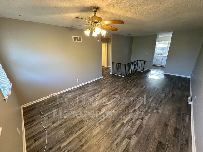 Foto del edificio - 800 N Parker St
