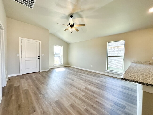 Foto del edificio - 3-Bedroom Home in West Lubbock!