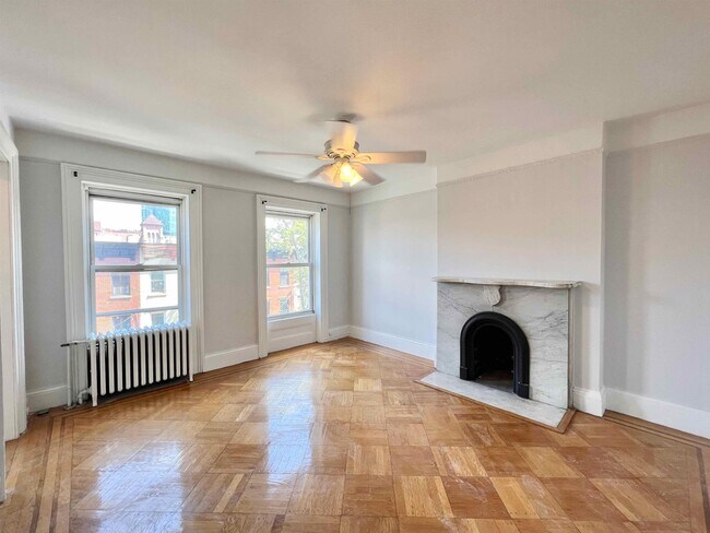 Foto del edificio - 726 Bloomfield St