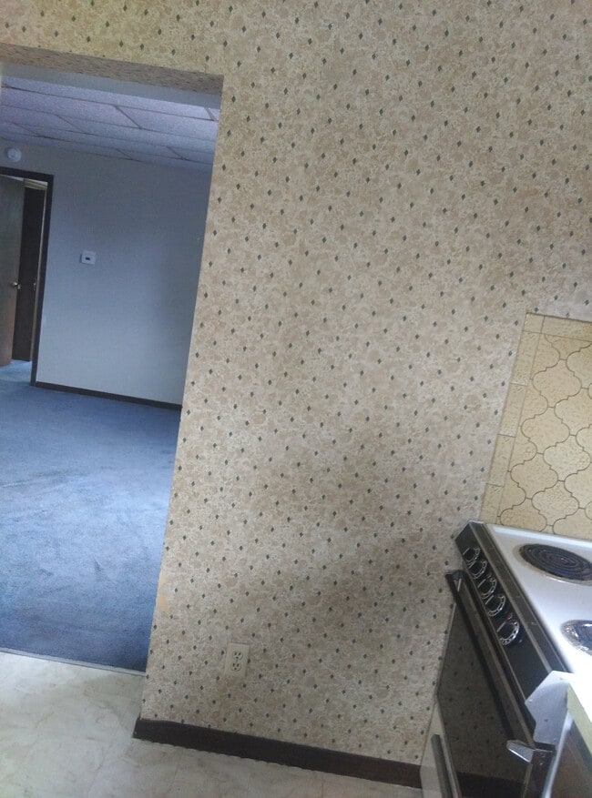 Building Photo - 3666 Knowlesville Rd