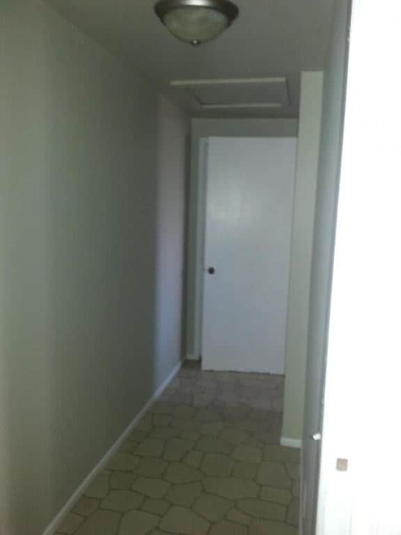 Building Photo - 968 Se Pine St #6