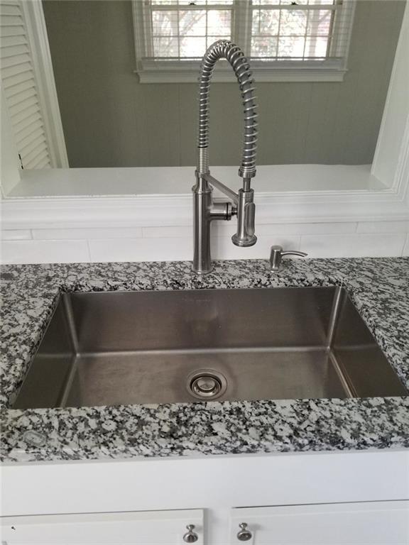 Foto del edificio - 2120 Meadowbrook Ln SE