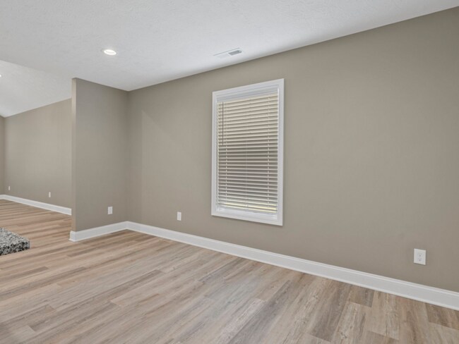 Foto del edificio - 1346 Rhythm Ln