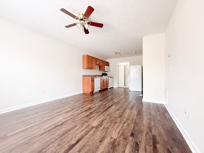 Foto del edificio - 30 Lexington Ct