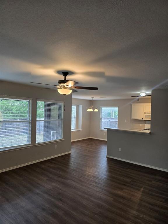 Foto del edificio - 11617 James B Connolly Ln