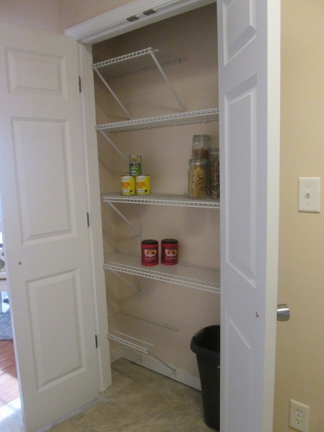 2519 Waldo Ln, Henrico, VA 23228 Townhome Rentals in Henrico VA